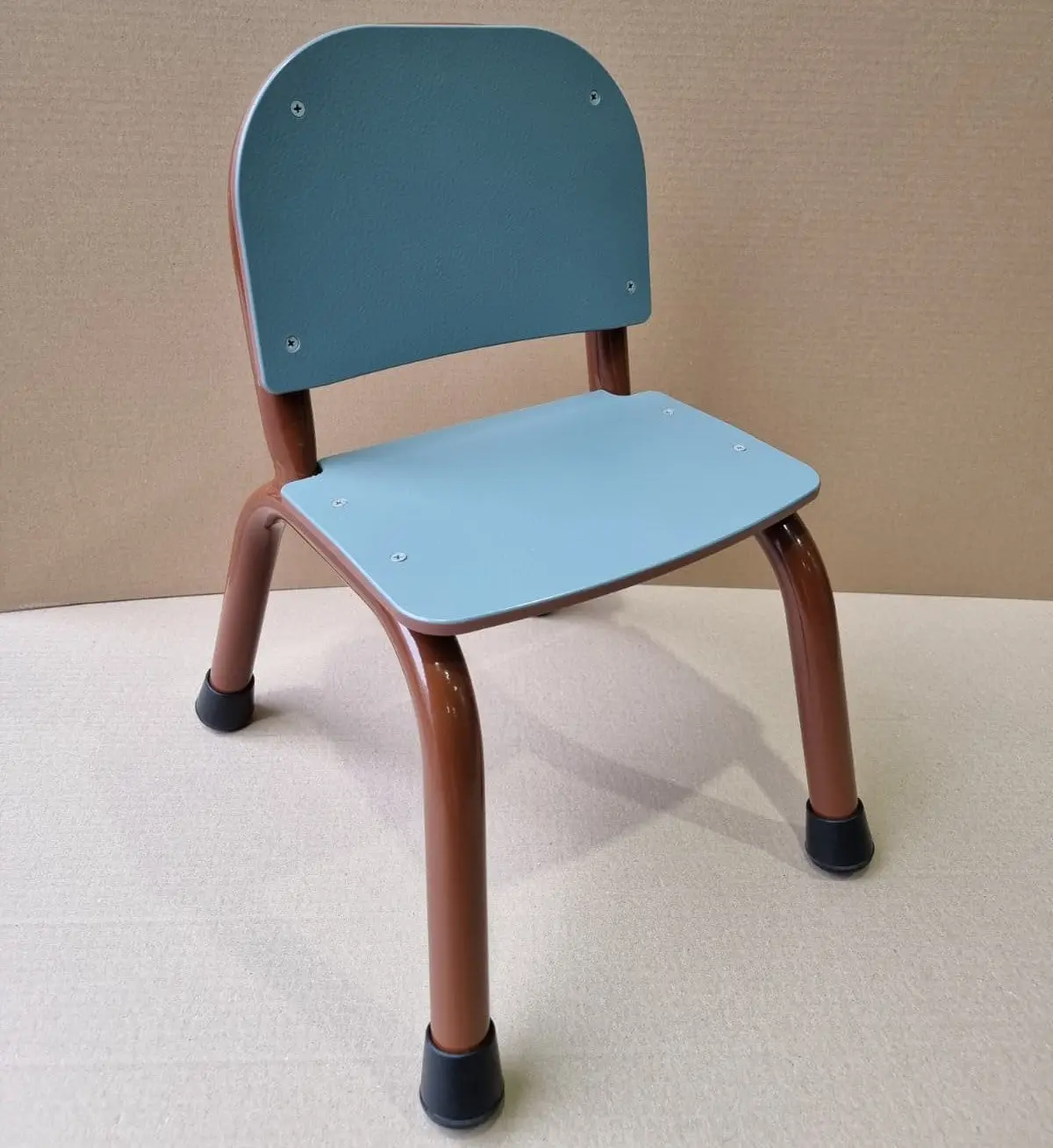 Outdoor Table and Chairs - Image 3