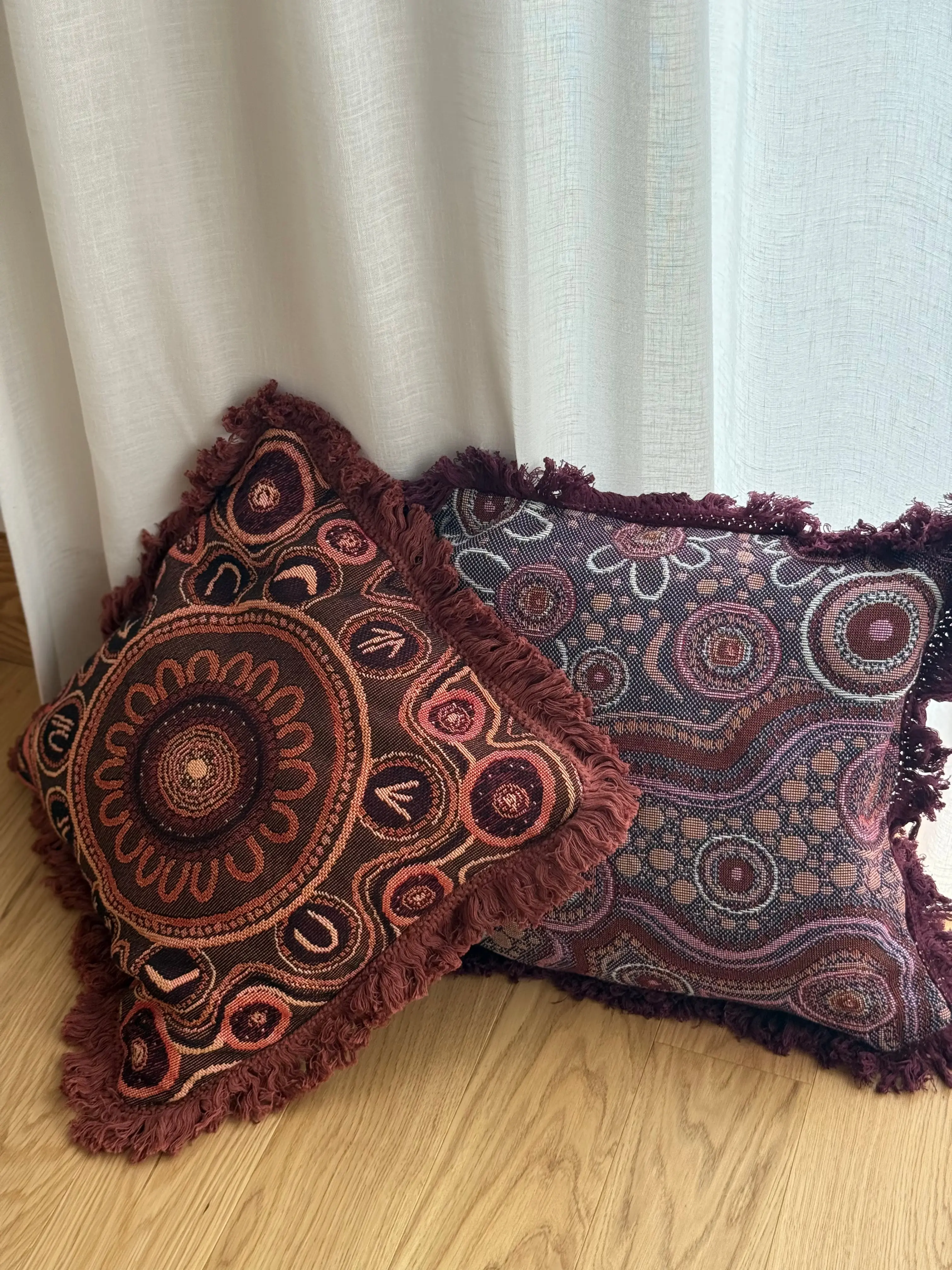 Yarning Circle Cushion Cover - Image 6