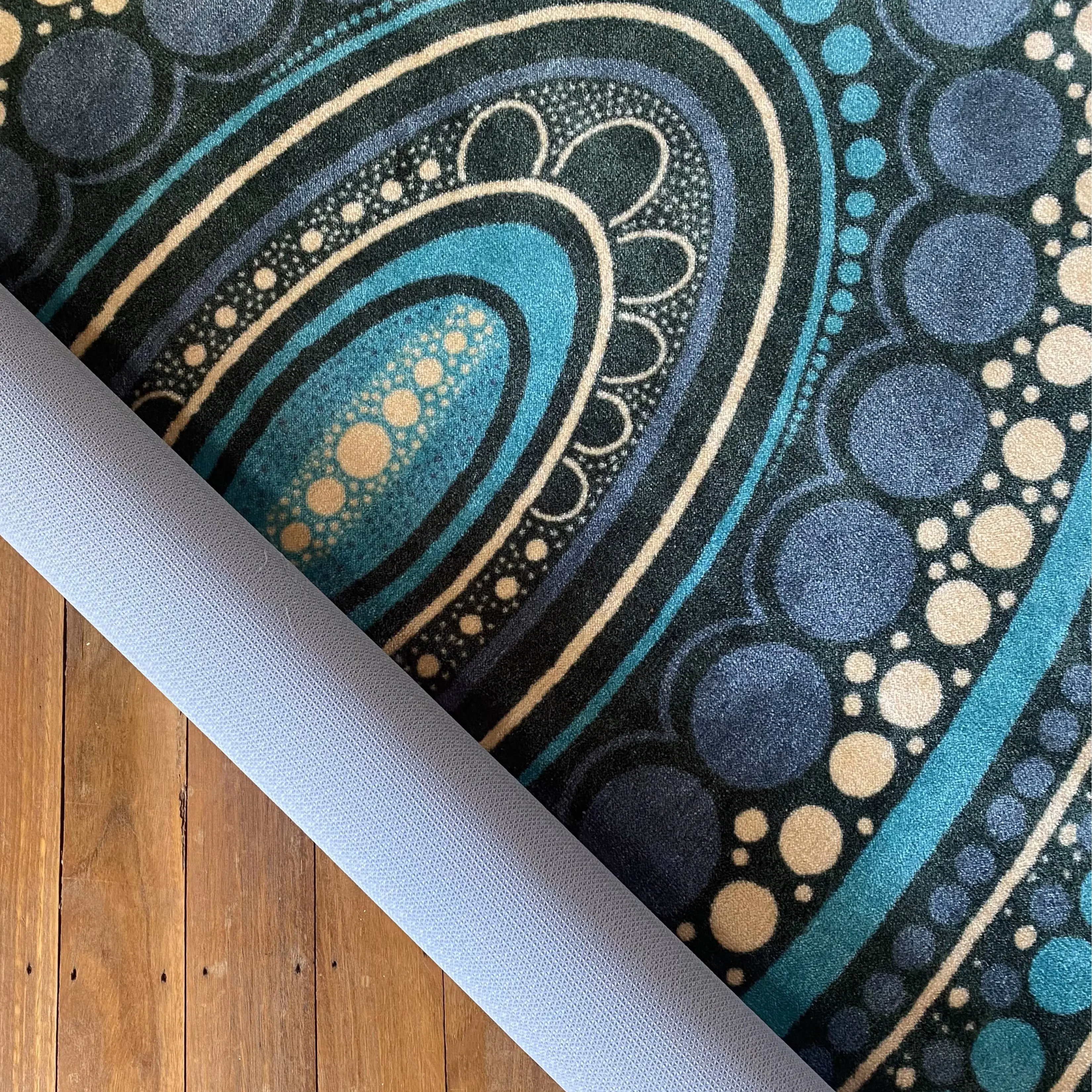Yarning Oval Indigenous Rug - Image 3